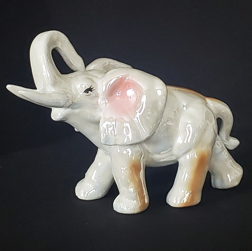 KITSCH AF Vintage Opalescent Elephant Figurine